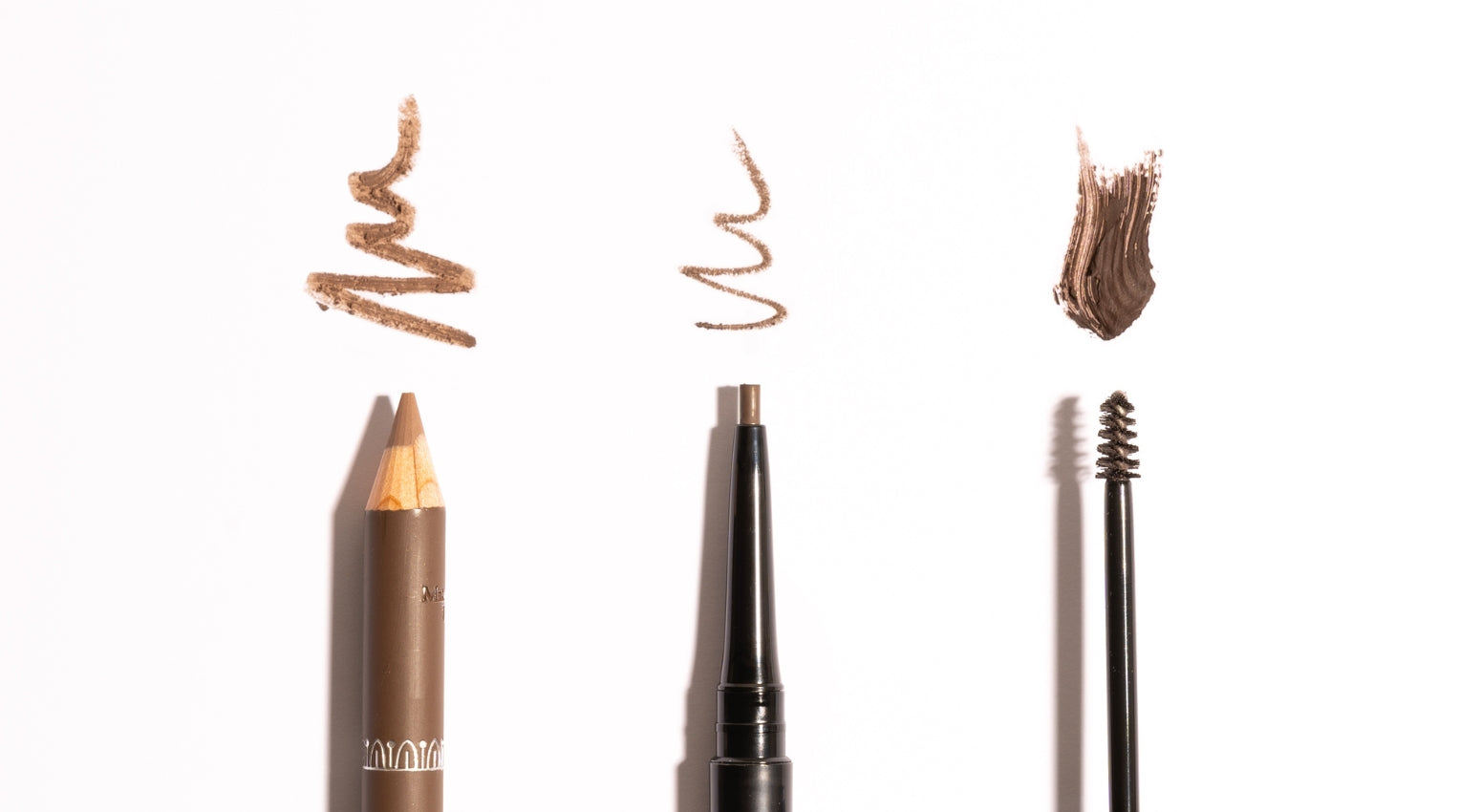 Eyebrow Makeup: Tips and Indispensable Products